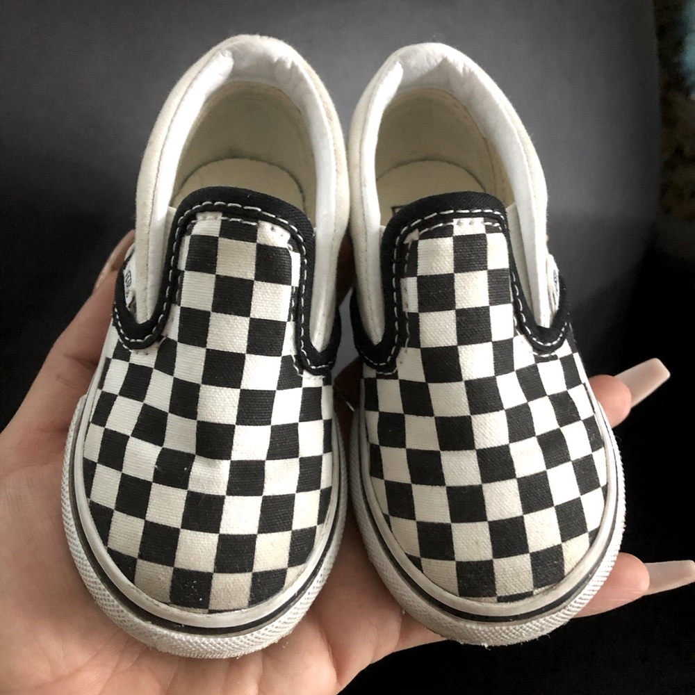 BABY CHECKERED VANS SZ 5.0